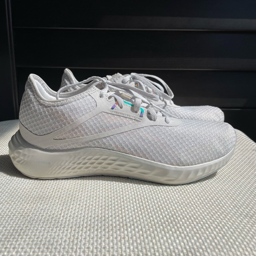 Reebok FLASHFILM White shimmery Running Shoes size 7.5